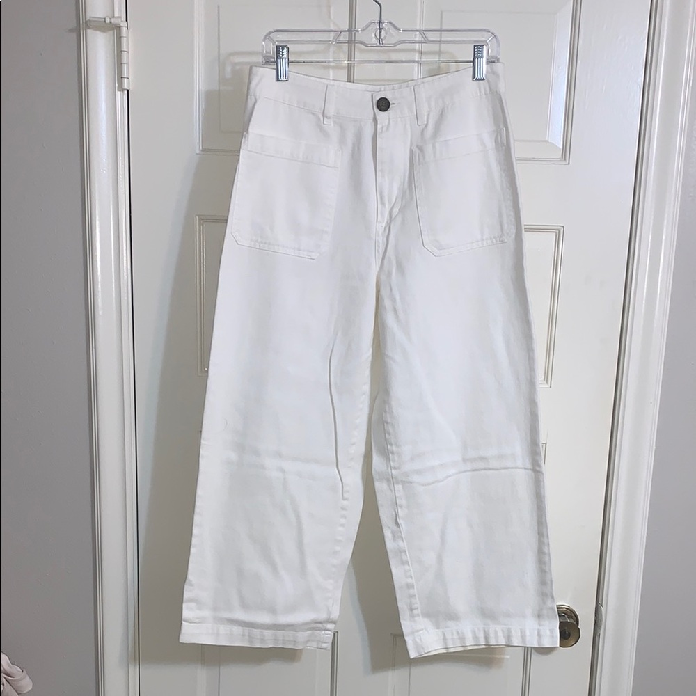 Patch Pocket Wide-Leg Cropped White Jeans